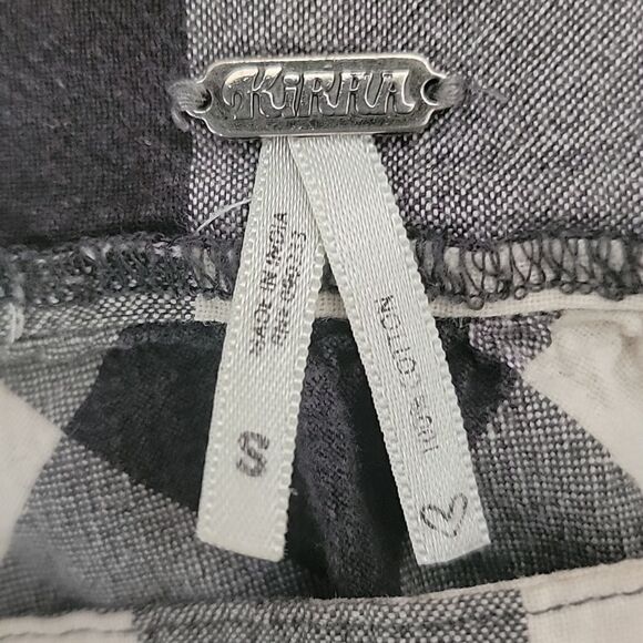 Kirra short sleeved top Size S - Picture 10 of 12